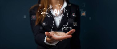 Yapay zeka mühendisliği, büyük veri ve yapay zeka makinesi kavramında yapay zeka beyin işlemcisiyle iş desteği için üretken yapay zeka kullanmayı öğrenen insan etkileşimi. Faas