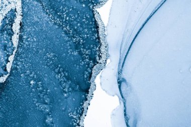 Mermer mürekkep soyut sanatının orijinal resmi. Örnek bir orjinal tablodan yüksek çözünürlüklü fotoğraf. Karargah kağıt dokusuna pürüzsüz mermer desen oluşturmak için soyut resim yapıldı.