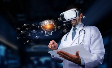 Bir tıp uzmanı sanal gerçeklik teknolojisiyle yapay zeka kavramlarını keşfediyor, sağlık hizmetleri yenilikleri ve eğitici eğitim deneyimlerinin kesişimlerini gösteriyor. PHMT