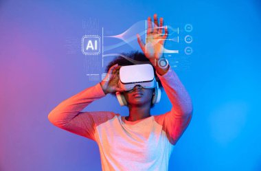 Genç bir birey sanal gerçeklik kulaklığı takıyor, üretken yapay zekanın ve büyük verilerin engin gerçekliğini keşfediyor, teknolojinin yenilikçi potansiyelini vurguluyor. XDMCP