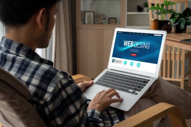 Web sitesi tasarım yazılımı çevrimiçi perakende ticaret ve e-ticaret için model şablonu sağlar