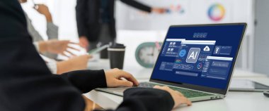 Yapay zeka teknolojisini çalıştırmak için komut mühendisi ve kullanıcı kolaylığı için üretici yapay zeka yardımcı araçları insanların yapay zeka hareketini teşvik ederek üretken yapay zeka fonksiyonları ile çalışmasına yardımcı olur