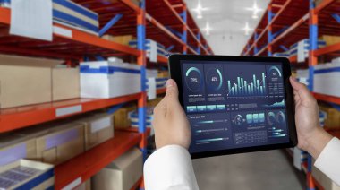 İş veri paneli, pazarlama stratejisi planlaması için iş zekası analizi sunar. Müşteri taleplerini analiz etmek ve iş dünyasının geleceğini önceden görmek için büyük veriler sunulur.