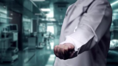 Doktorun tüm vücut hologramını ve insan anatomisi semptomlarını tutarken yakın çekim görüntüsü. Yetenekli doktor geçmişi bulanıklaştırarak fiziksel muayeneyi kontrol ediyor. İyileştirici.