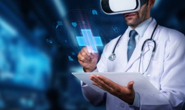 Bir sağlık uzmanı, hasta deneyimini geliştirmek ve modern bir ortamda tıbbi uygulamaları düzene sokmak için sanal gerçeklik araçları kullanıyor. PHMT