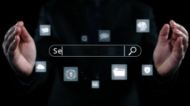 İş adamı, stratejik kararlar için değerli verileri çıkartarak arama motoru araştırması yapıyor. Kapsamlı araştırma ve SEO veri analizi için arama motorları kullanılıyor. Kullanıcı Kimliği