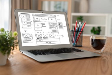 Web sitesi tasarım yazılımı çevrimiçi perakende ticaret ve e-ticaret için model şablonu sağlar