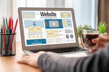 Web sitesi tasarım yazılımı çevrimiçi perakende ticaret ve e-ticaret için rahat bir şablon sağlar