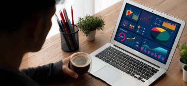 İş veri paneli pazarlama stratejisi planlaması için mod ticari zeka analizi sağlar