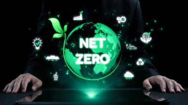 Çevresel simgelerle çevrili, sürdürülebilir uygulamaları ve kurumsal sorumlulukları vurgulayan canlı yeşil bir gezegenle net sıfır emisyon kavramını gösteren ilüzyon. Dörtgen