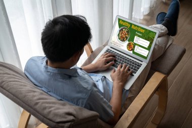 Sağlıklı yaşam sitesi sağlıklı beslenme ve sağlıklı yemek pişirme tarifi için bilgi sunar.