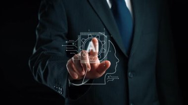 Yapay zeka mühendisliği, büyük veri ve yapay zeka makinesi kavramında yapay zeka beyin işlemcisiyle iş desteği için üretken yapay zeka kullanmayı öğrenen insan etkileşimi. Kullanıcı Kimliği