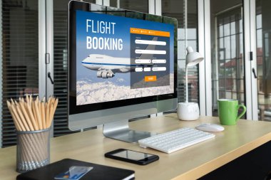 Online uçuş rezervasyon sitesi mod rezervasyon sistemi sağlar. Seyahat teknolojisi kavramı .