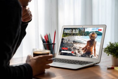Online travel blog website provide travel tips and information on social media snugly where people can post, write and react to travel application