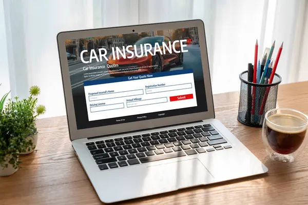 Araba sigortası internet sitesi, arabanızın hasarının rahat olduğundan emin olmak için ekranda.