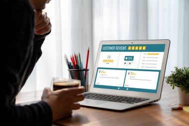 Şirket işleri için mod bilgisayar yazılımının müşteri deneyimi ve gözden geçirme analizi