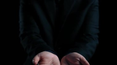 Yapay zeka mühendisliği, büyük veri ve yapay zeka makinesi kavramında yapay zeka beyin işlemcisiyle iş desteği için üretken yapay zeka kullanmayı öğrenen insan etkileşimi. Kullanıcı Kimliği