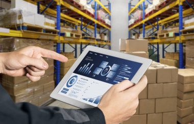 İş veri paneli, pazarlama stratejisi planlaması için iş zekası analizi sunar. Müşteri taleplerini analiz etmek ve iş dünyasının geleceğini önceden görmek için büyük veriler sunulur.