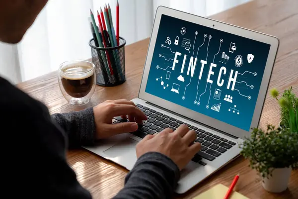 Pazarlama stratejisini analiz etmek için kullanılan Fintech finansal teknoloji yazılımı