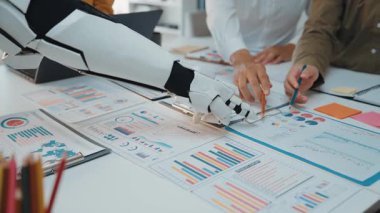 Yapay zekanın finansal görüşleri geliştirmede danışmanları desteklediği modern bir kurumsal çalışma alanı. Noogenesis Yapay Zeka