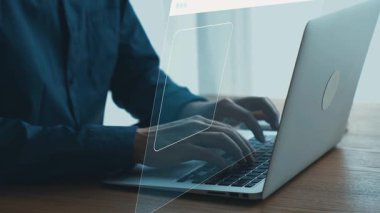 Modern Business Professional Innovative Technology ve Smart HR Application in Laptop in Çağdaş Ofis Ayarlarında. Dörtgen.