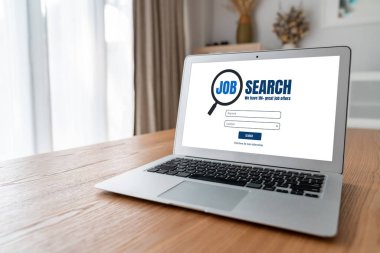 Çalışanların işe alım İnternet ağındaki iş fırsatlarını araması için mod web sitesinde online iş araması
