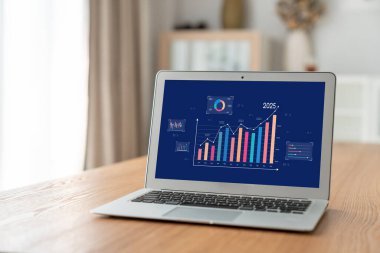 İş veri paneli, pazarlama stratejisi planlaması için iş zekası analizi sunar. Müşteri taleplerini analiz etmek ve iş dünyasının geleceğini önceden görmek için büyük veriler sunulur.