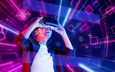 Canlı ışıklar ve dijital efektlerle çevrili neşeli bir kullanıcı, teknolojinin ve eğlencenin geleceğini gözler önüne seriyor. XDMCP