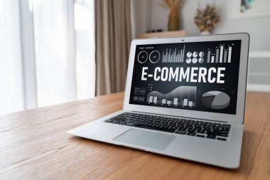 E-ticaret veri yazılımı çevrimiçi perakende şirketine satış analizi için mod gösterge tablosu sağlar