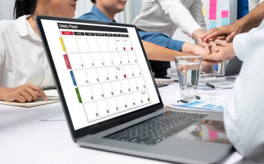 Kişisel organizatör ve çevrimiçi iş dünyası için hızlı zamanlama planlaması için bilgisayar yazılım uygulaması takvimiName