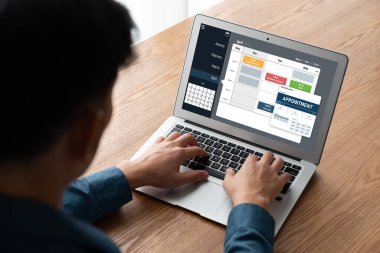 İnternet sitesindeki modish regrition için çevrimiçi aplikasyon rezervasyon takvimi
