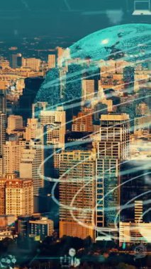 Akıllı şehirde küresel bağlantı ve internet ağı modernizasyonu. Gelecekteki 5G kablosuz dijital bağlantı ve sosyal medya ağı kavramı .