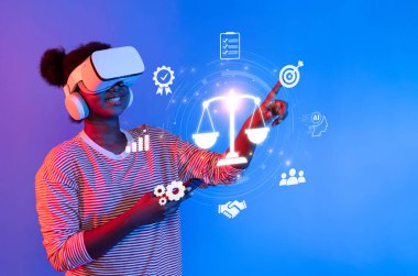 Sanal gerçeklikte bir kadın, yönetim, uyum ve sorumlu teknoloji kullanımının geleceğini somutlaştıran yapay zeka, etik ve hukuk temalarını araştırıyor. XDMCP