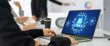Yapay zeka etik standart hukuk ve bilgisayar ekranındaki kurallar yapay zeka etik şeffaflığının teknoloji suçunu önlediğine dair rapor sunuyor. canlı