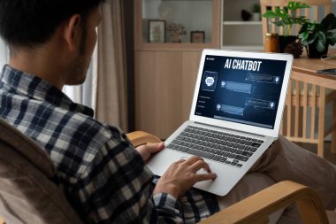 Yapay zeka teknolojisini çalıştırmak için komut mühendisi ve kullanıcı kolaylığı için üretici yapay zeka yardımcı araçları insanların yapay zeka işlevlerini teşvik ederek yapay zekayı çalıştırmalarına yardımcı olur
