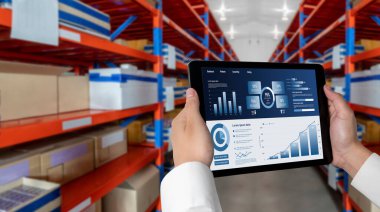 İş veri paneli, pazarlama stratejisi planlaması için iş zekası analizi sunar. Müşteri taleplerini analiz etmek ve iş dünyasının geleceğini önceden görmek için büyük veriler sunulur.