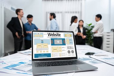 Web sitesi tasarım yazılımı çevrimiçi perakende ticaret ve e-ticaret için canlı şablon sağlıyor