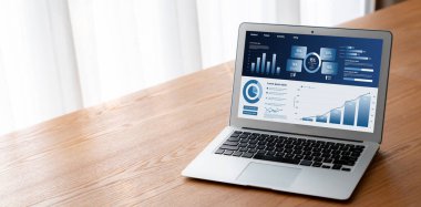 İş veri paneli, pazarlama stratejisi planlaması için iş zekası analizi sunar. Müşteri taleplerini analiz etmek ve iş dünyasının geleceğini önceden görmek için büyük veriler sunulur.