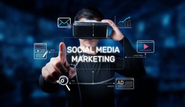 Sanal gerçeklik ve veri analizlerini kullanarak yenilikçi sosyal medya pazarlama stratejilerini araştırın. Seyirci katılımını arttırmak ve ulaşmak için çevrimiçi içeriği ve reklamları artırın. XDMCP