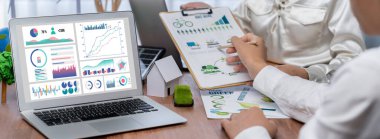 İş veri paneli pazarlama stratejisi planlaması için canlı iş zekası analizi sağlar