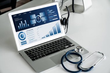 İş veri paneli, pazarlama stratejisi planlaması için iş zekası analizi sunar. Müşteri taleplerini analiz etmek ve iş dünyasının geleceğini önceden görmek için büyük veriler sunulur.