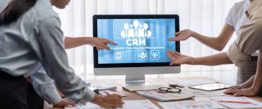 CRM işletme ve işletme için canlı bilgisayarda müşteri ilişkileri yönetim sistemi