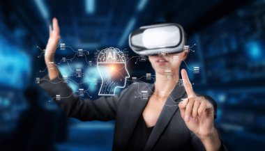 Bir iş kadını, yapay zeka ve veri yönetimi kavramlarını bulut ortamında gösteren dijital bir arayüzle etkileşime geçerek gelişmiş sanal gerçeklik teknolojisiyle ilgilenir. XDMCP