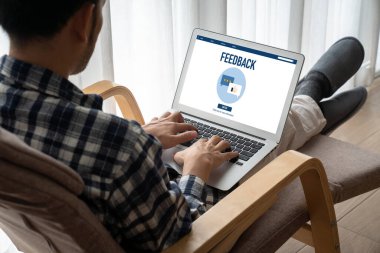 Müşteri geribildirim ve şirket işleri için mod bilgisayar yazılımı analizi
