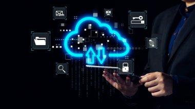 Tarz sahibi işadamı akıllı telefonu bulut teknolojisine bağlanmak, dijital veri transferini göstermek ve güvenli bilgi paylaşımının önemini vurgulamak için kullanır. Dörtgen