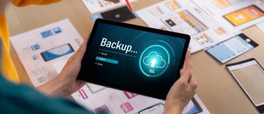 Yedek Depolama Verisi İnternet Teknolojisi İş Konsepti. Veritabanı depolama teknolojisi dosya aktarım paylaşımı, siber, büyük veri bilgileri, internet bankacılığı uygulaması yükleme canlısı