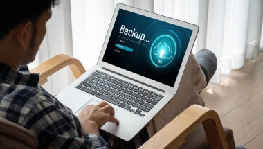 Yedek Depolama Verisi İnternet Teknolojisi İş Konsepti. Veritabanı depolama teknolojisi dosya aktarım paylaşımı, siber, büyük veri bilgileri, internet bankacılığı uygulaması indirme işlemi kolayca yapılır