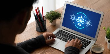 Yapay zeka etik standart hukuk ve bilgisayar ekranındaki kurallar yapay zeka etik şeffaflığının teknoloji suçunu önlediğine dair rapor sunuyor. canlı