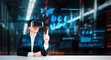 Akıllı proje yöneticisi iş verilerini arıyor ve tutuyor ve finansal tabloları kontrol ediyor. Akıllı iş adamı, yapay zeka planlama planı yaparak artırılmış gerçeklik gözlüğü takıyor. Yaratıcılık.