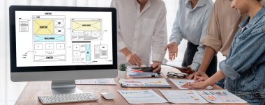 Web sitesi tasarım yazılımı çevrimiçi perakende ticaret ve e-ticaret için canlı şablon sağlıyor